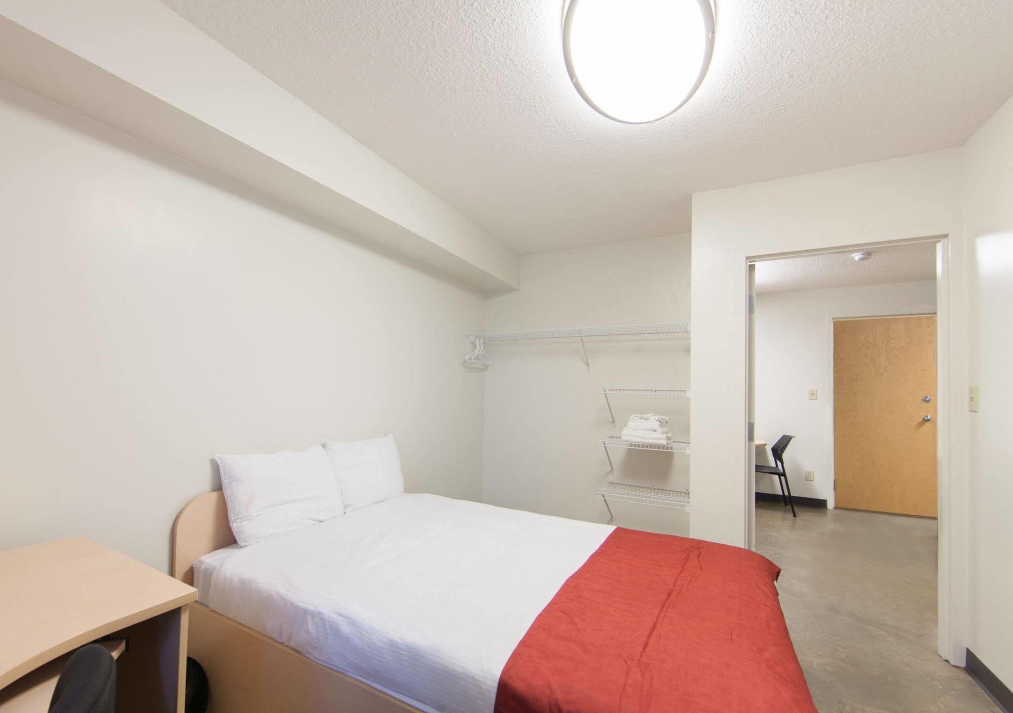 Macewan University Residence เอดมันตัน ภายนอก รูปภาพ