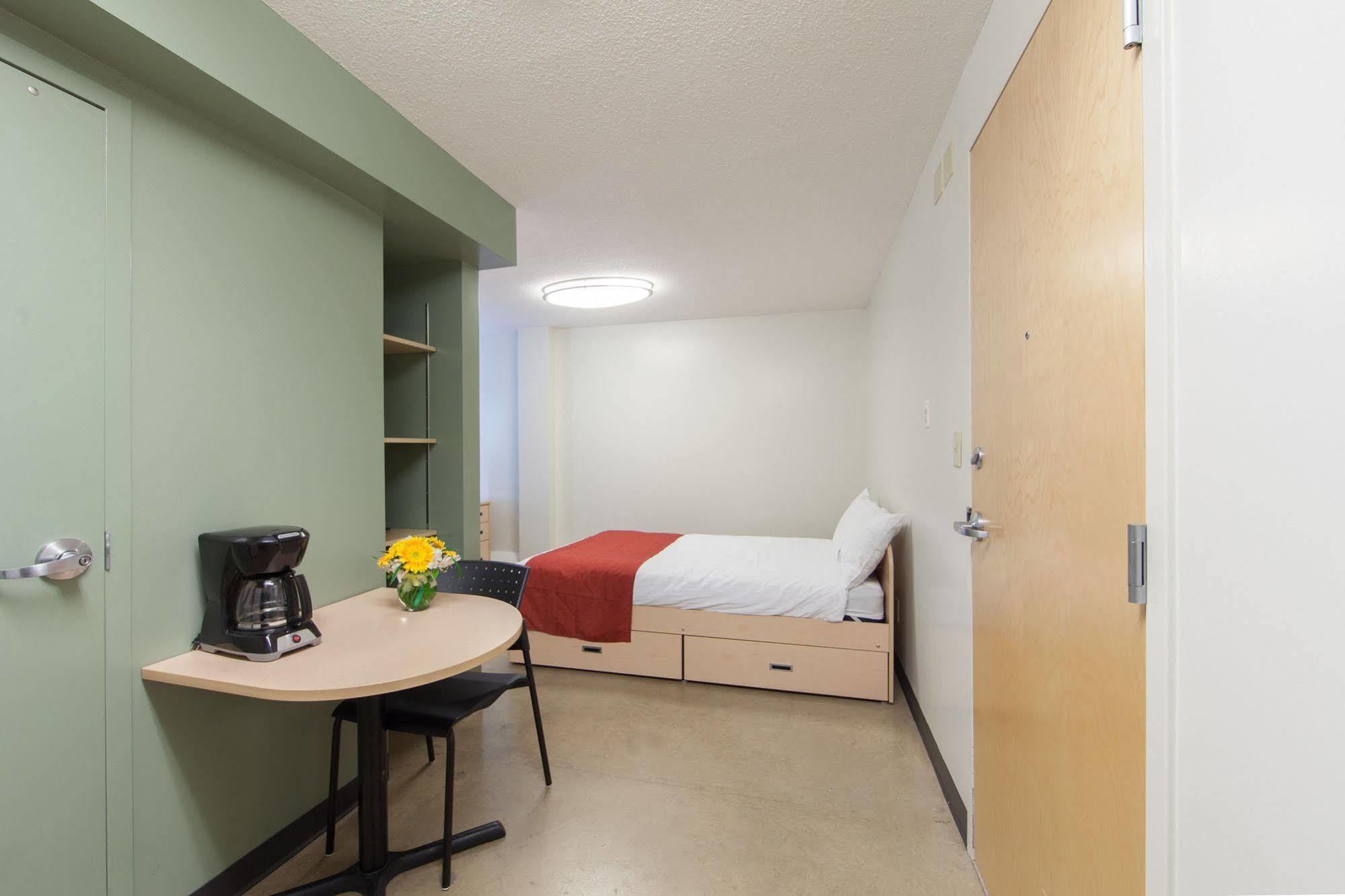 Macewan University Residence เอดมันตัน ภายนอก รูปภาพ