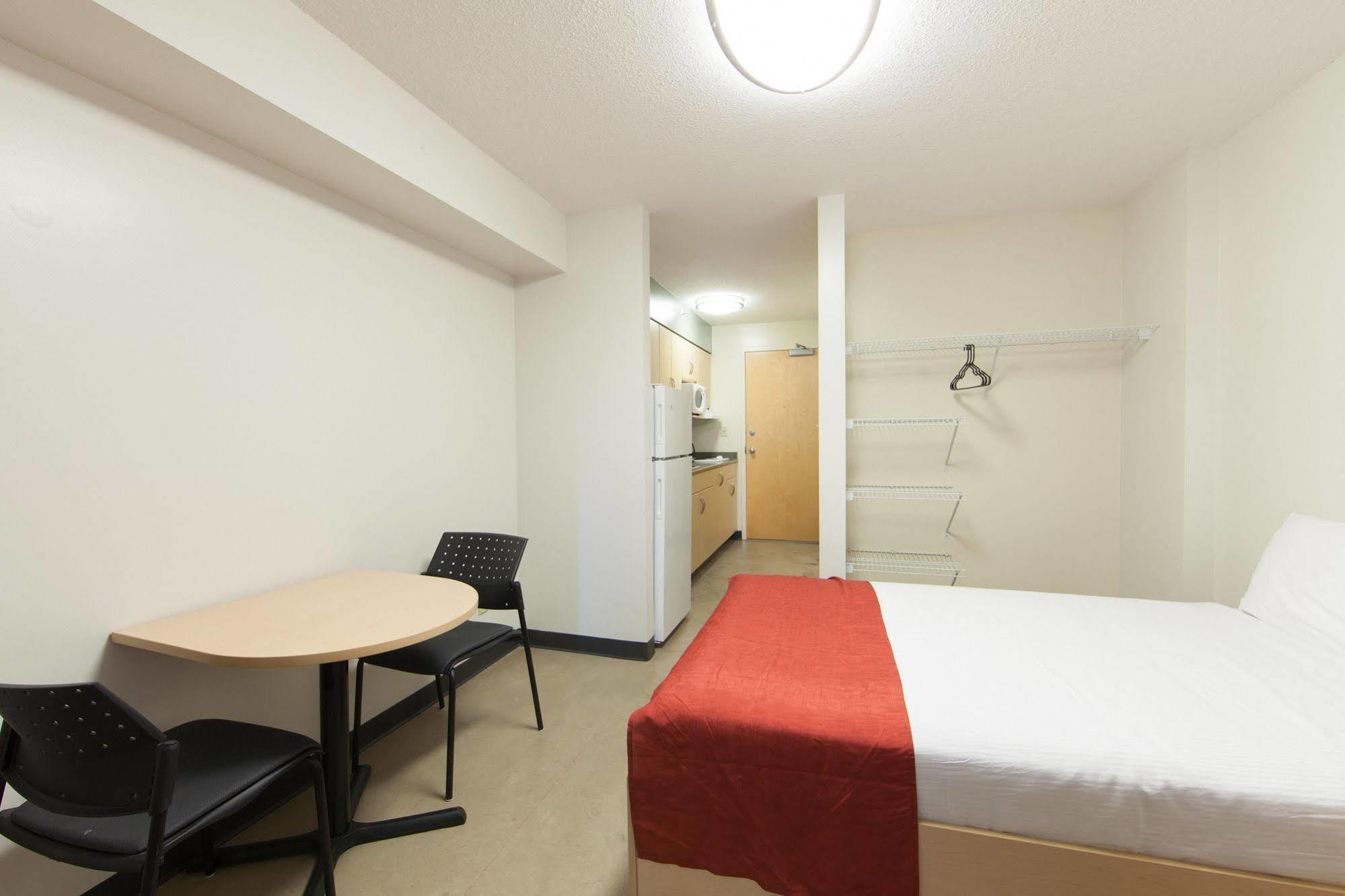 Macewan University Residence เอดมันตัน ภายนอก รูปภาพ
